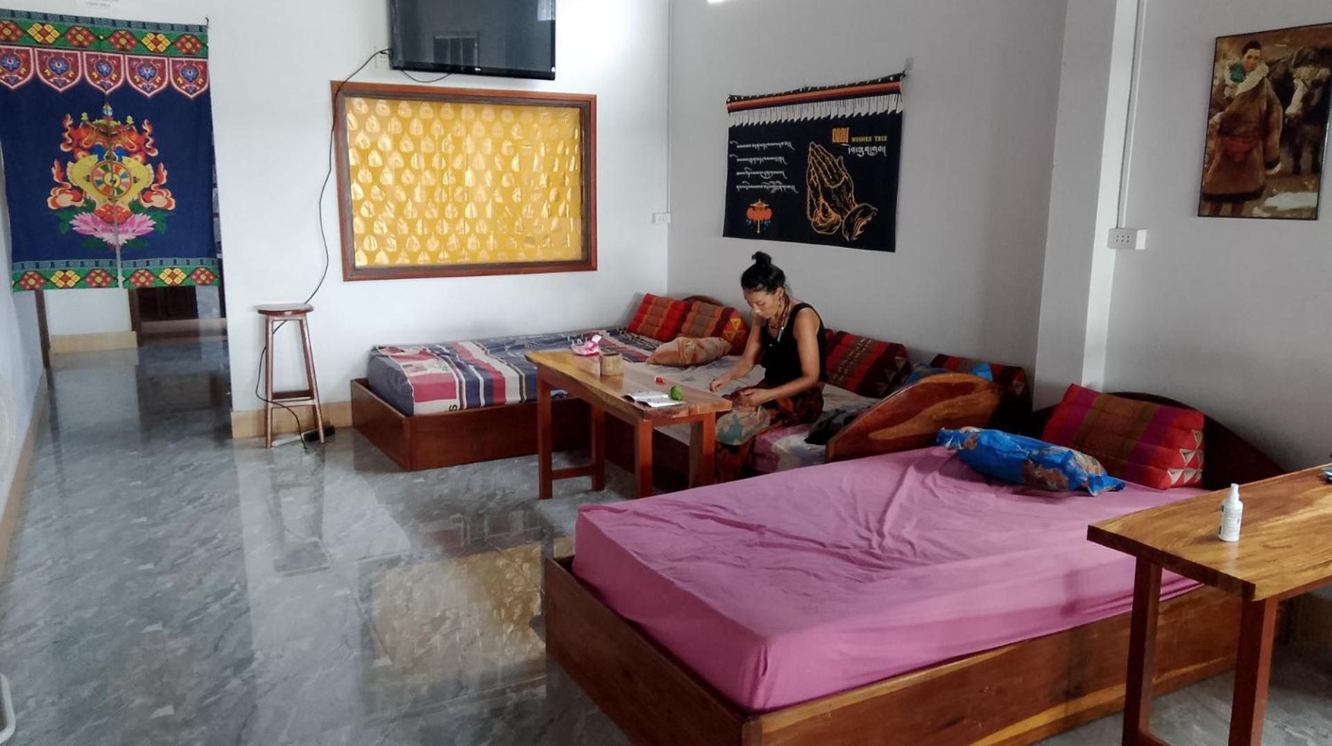 Tibet Restaurant And Hostel Nakasong Экстерьер фото