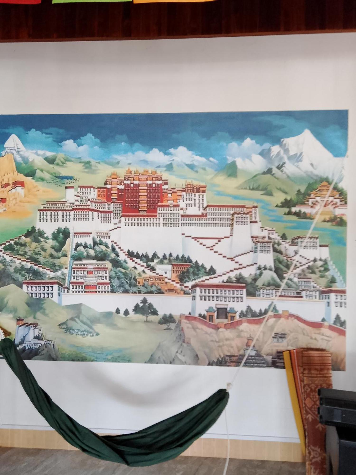 Tibet Restaurant And Hostel Nakasong Экстерьер фото