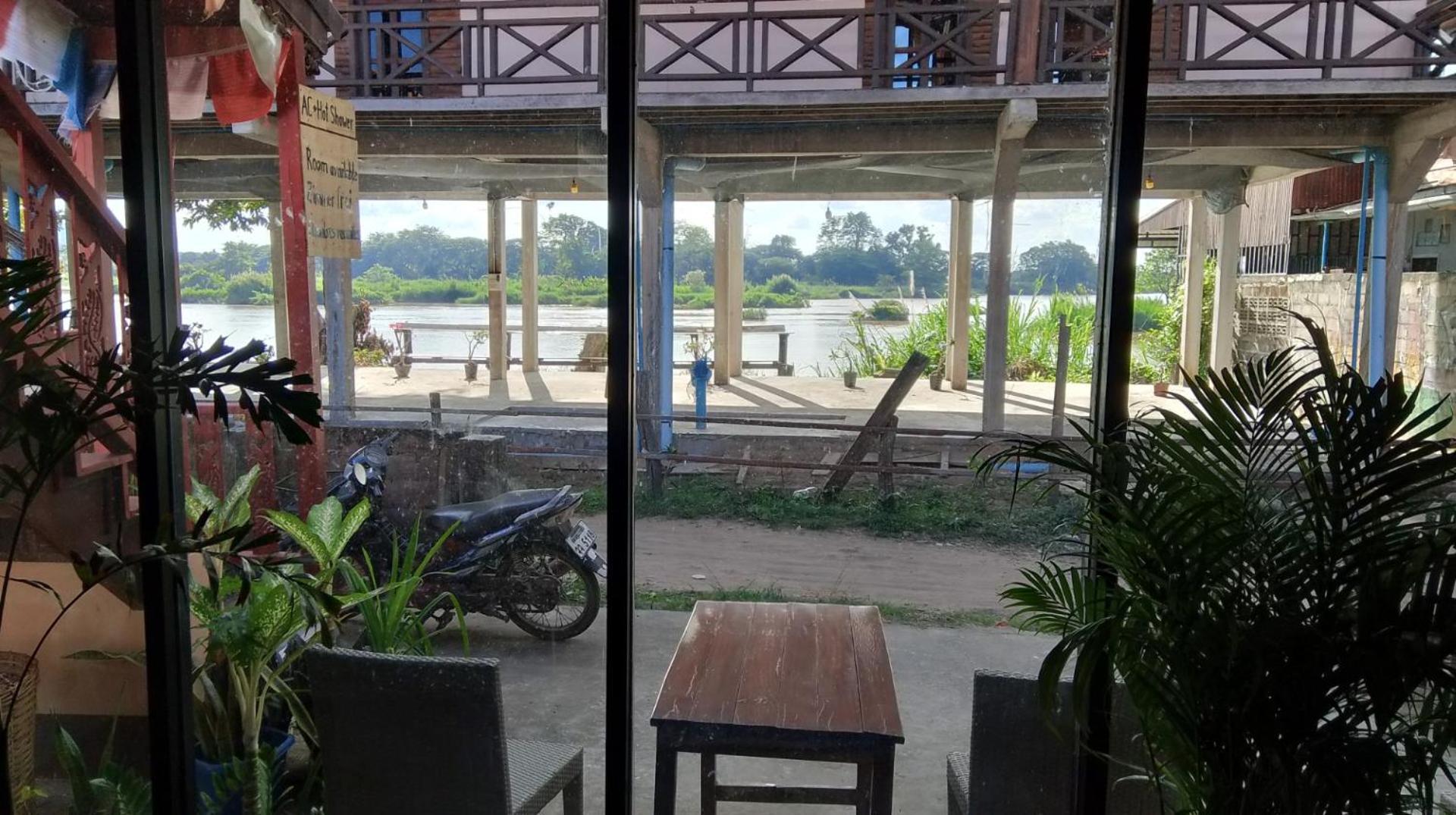 Tibet Restaurant And Hostel Nakasong Экстерьер фото